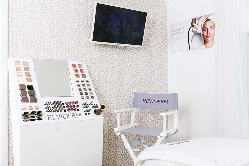 Make-up kútik Reviderm